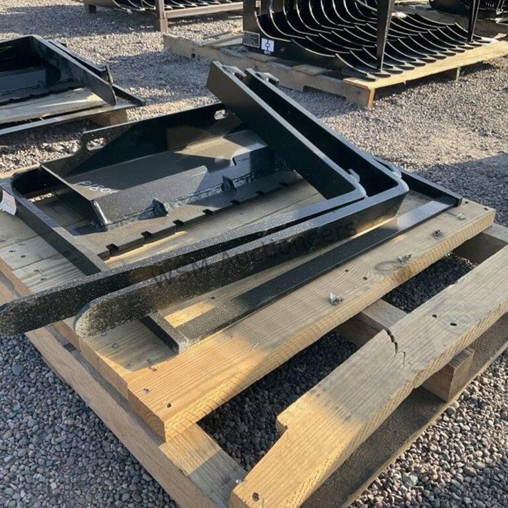 30IN FORKS FOR STAND UP SKID STEER