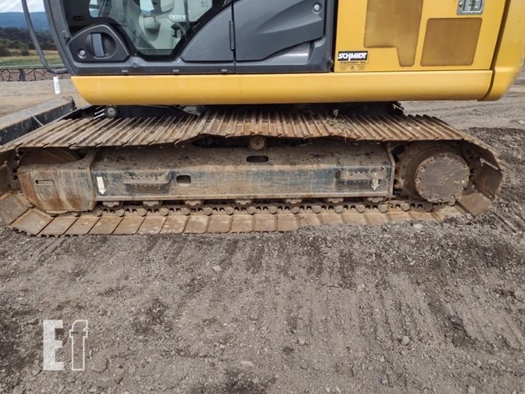 2017-deere-130g-image-25