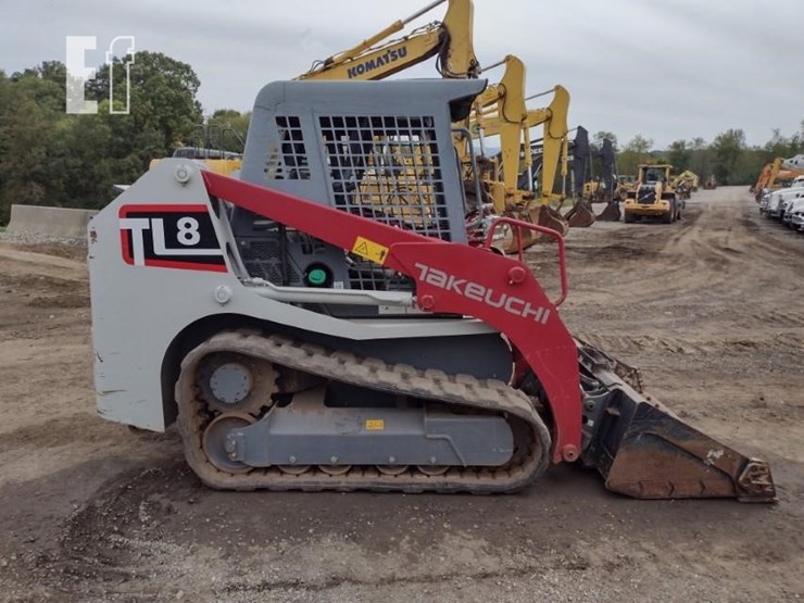 2019-takeuchi-tl8-image-3