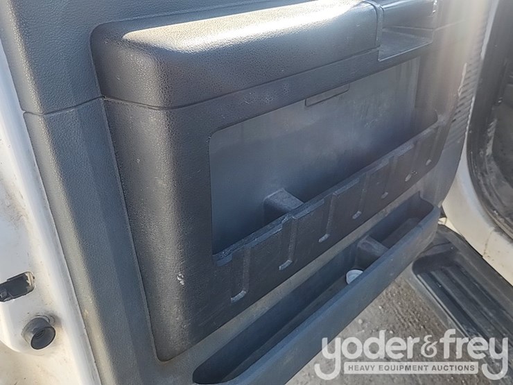 2014-ford-f350-image-13
