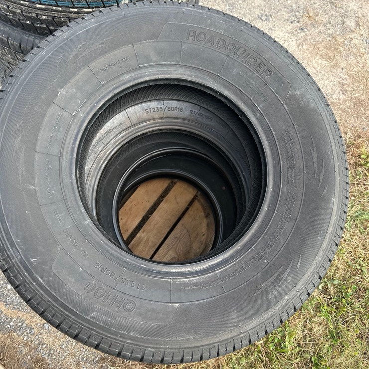 UNUSED Set of 4 ST235/85R16 Radial Trailer Tires