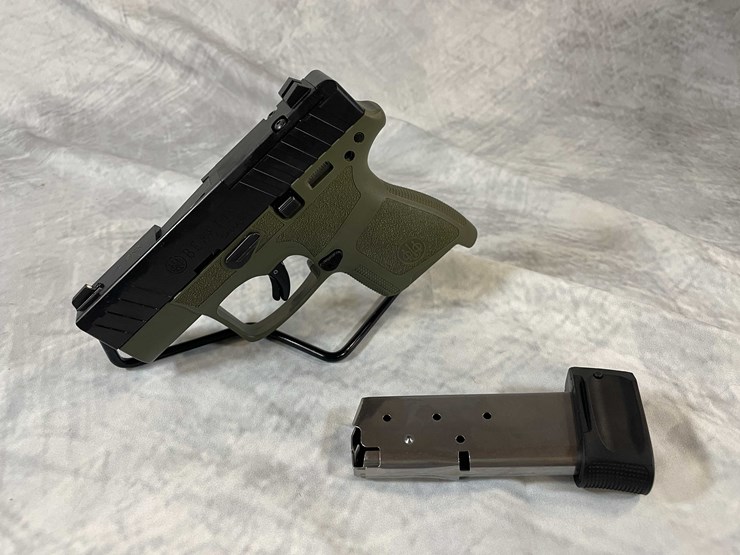 #4789-•-beretta-apx-a1-carry-9mm-luger-pistol,-sn:-axc150909-image-24