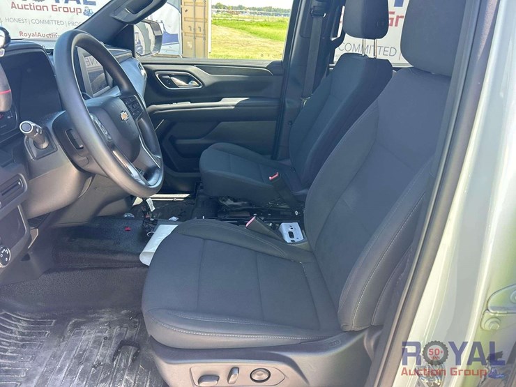 2022-chevrolet-tahoe-image-13