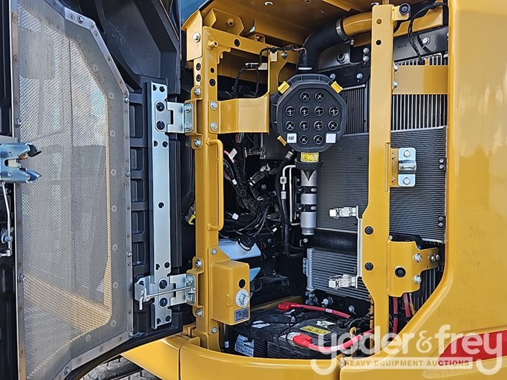 2022-caterpillar-315-gc-image-34
