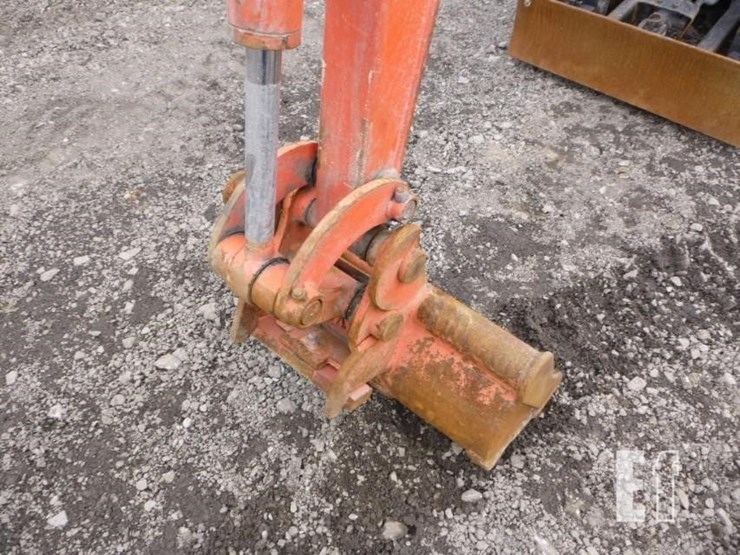 2018-kubota-k008-3-image-12