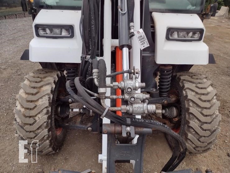 2022-bobcat-toolcat-uw56-image-26