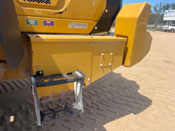 2022-caterpillar-980-image-13