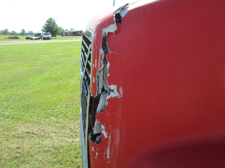 2011-volvo-10-image-18