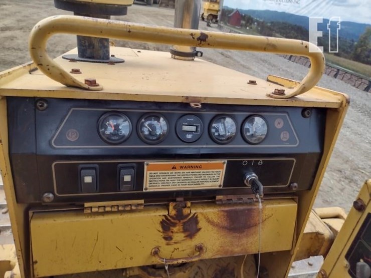 1999-caterpillar-d5c-xl-image-9