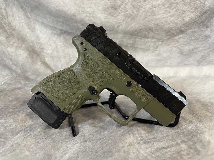 #4785-•-beretta-apx-a1-compact-9mm-luger-pistol,-sn:-axc150906-image-3