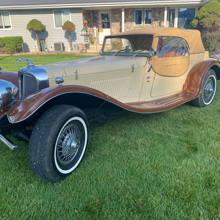 #4597 • 1937 Jaguar SS-100 Replicar (Waterloo,WI) (Has WI Title)