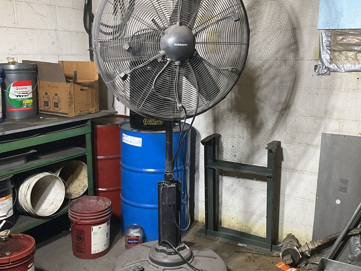 #163-•-30”-misting-fan-image-1