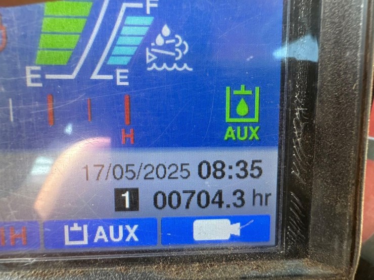takeuchi-tl12r2-image-32