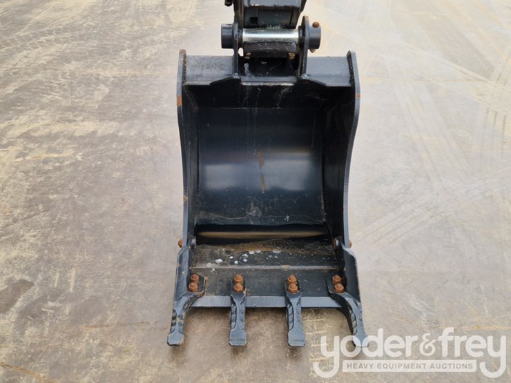 2014-komatsu-pc80mr-3-image-26