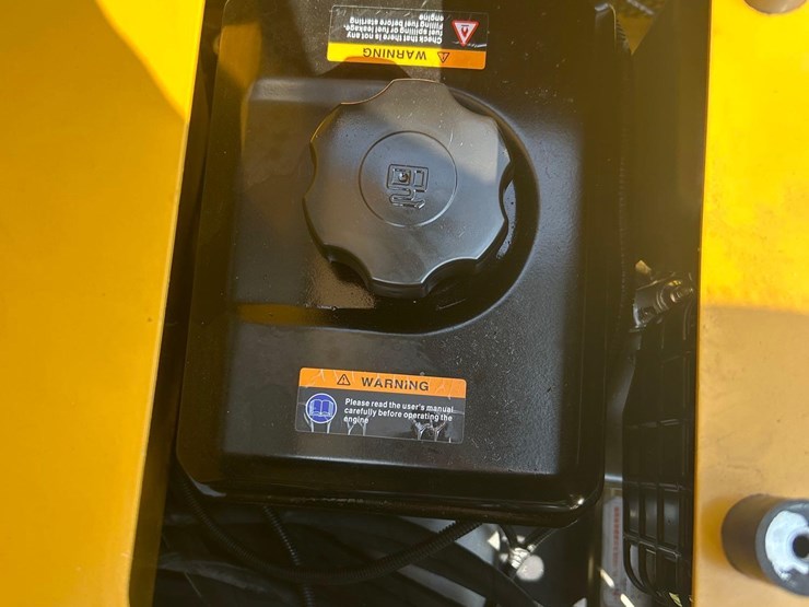 unused-cfg-industrial-mx12rx-mini-excavator-image-9