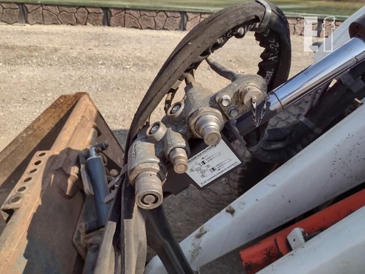19-bobcat-5600t-toolcat-9416-image-17
