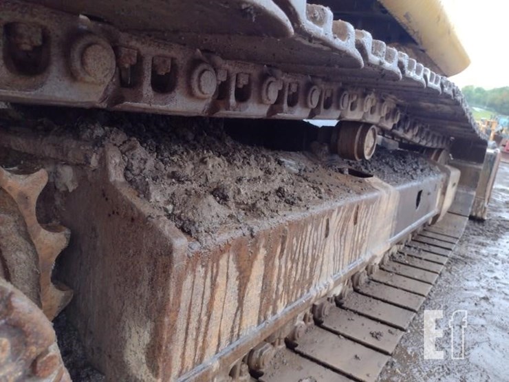 2006-deere-120c-image-38