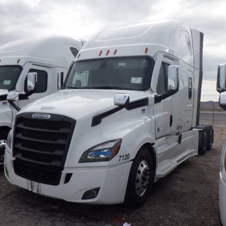 2024 FREIGHTLINER CASCADIA 126