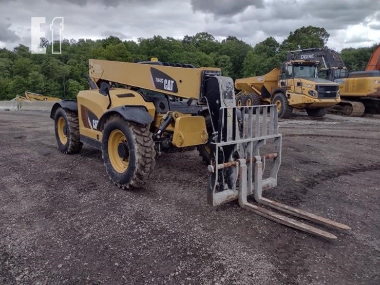 2013-caterpillar-tl642c-image-29