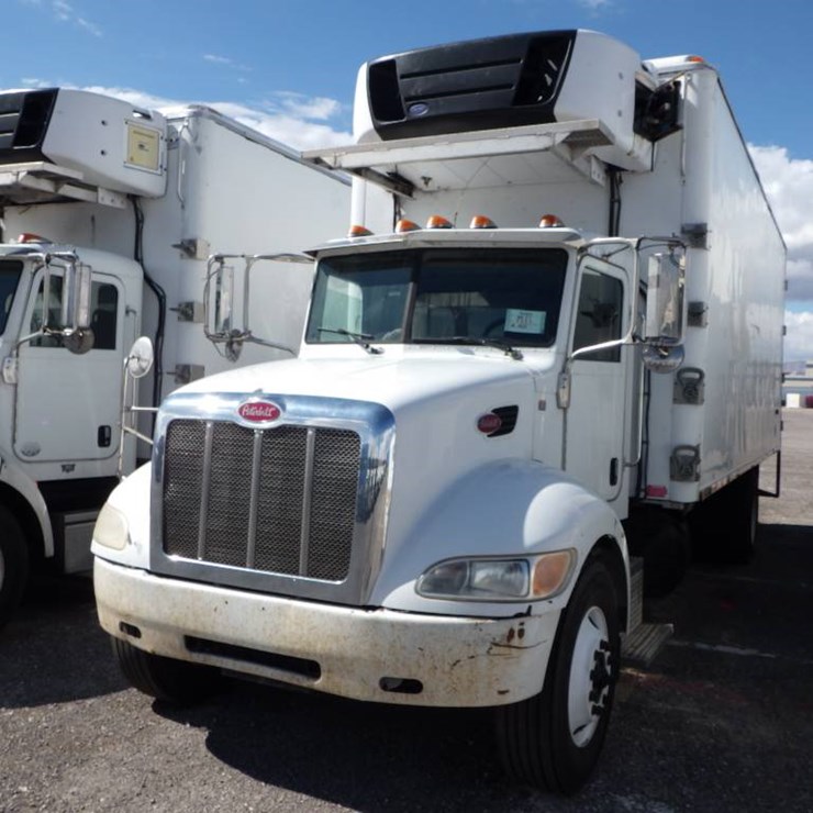 2014 PETERBILT 337