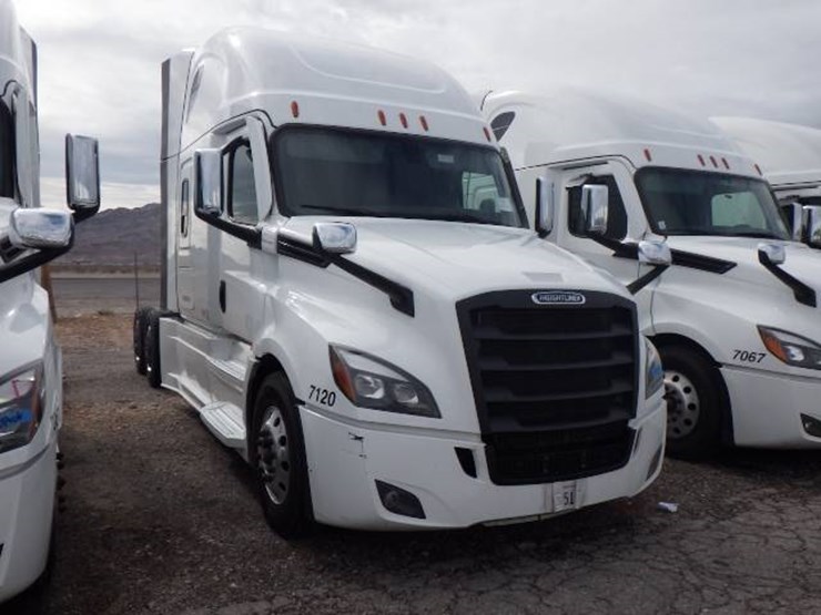 2024-freightliner-cascadia-126-image-2