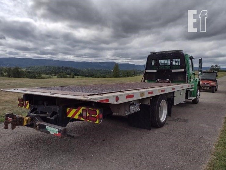 2019-freightliner-business-class-m2-106-image-47