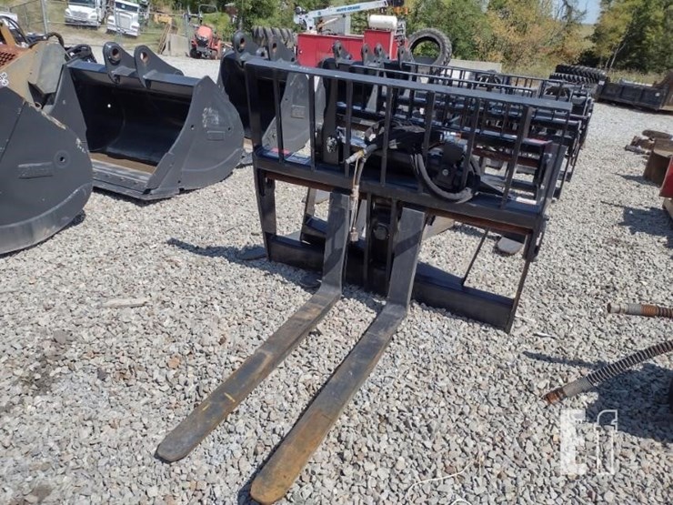 forklift-assembly-loader-attachments-image-4