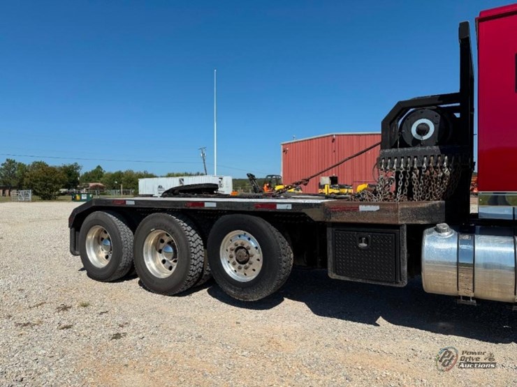 2020-western-star-4900sb-image-8