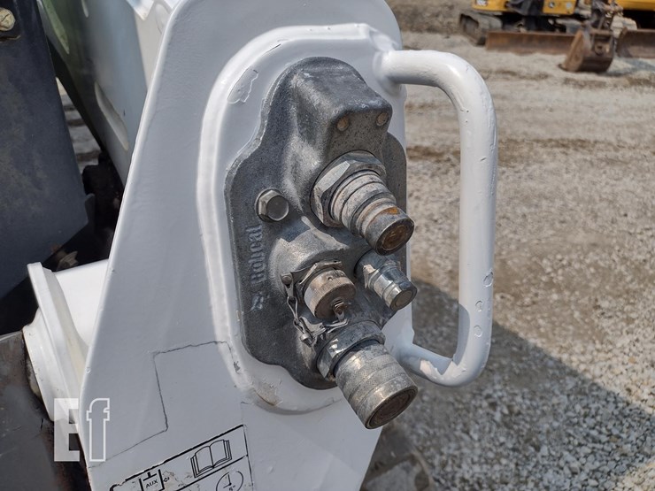 2014-bobcat-t590-image-17