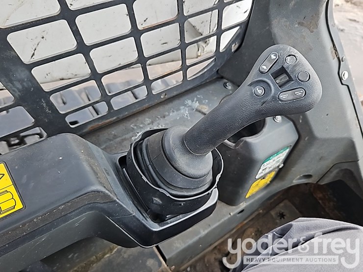 2021-bobcat-t76-image-27