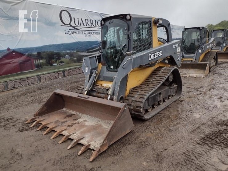deere-329d-image-36