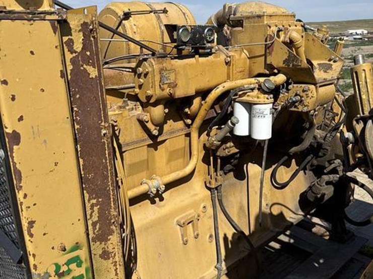 caterpillar-d353-image-5