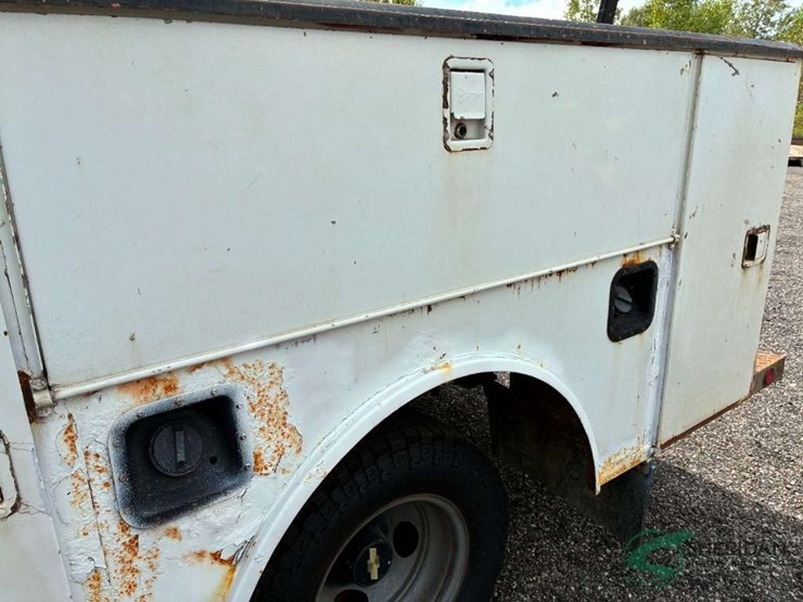 2000-chevrolet-c3500-pickup-truck,-vin-#-1gbjc34r1yf437945-image-9