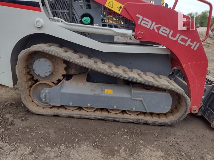 2019-takeuchi-tl8-image-18