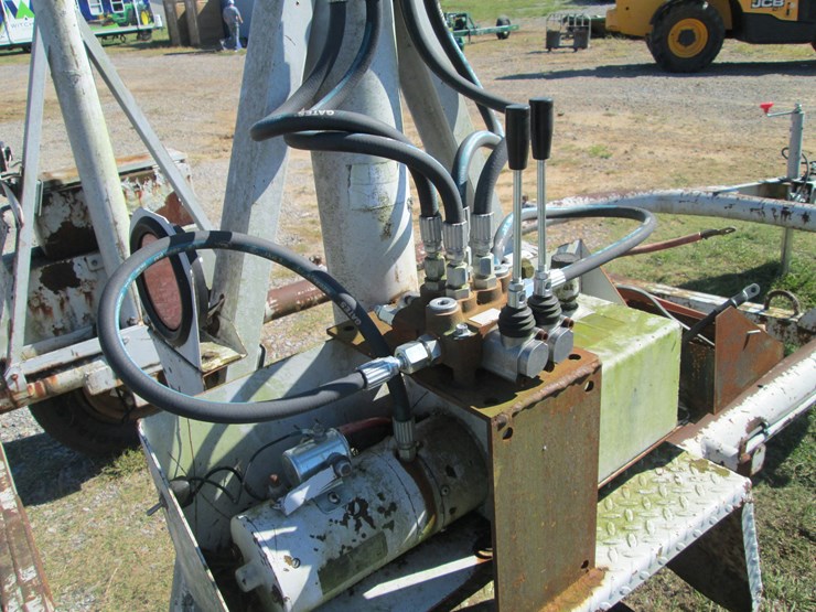 #29451-•-12'-s/a-steel-propane-tank-trailer-image-11