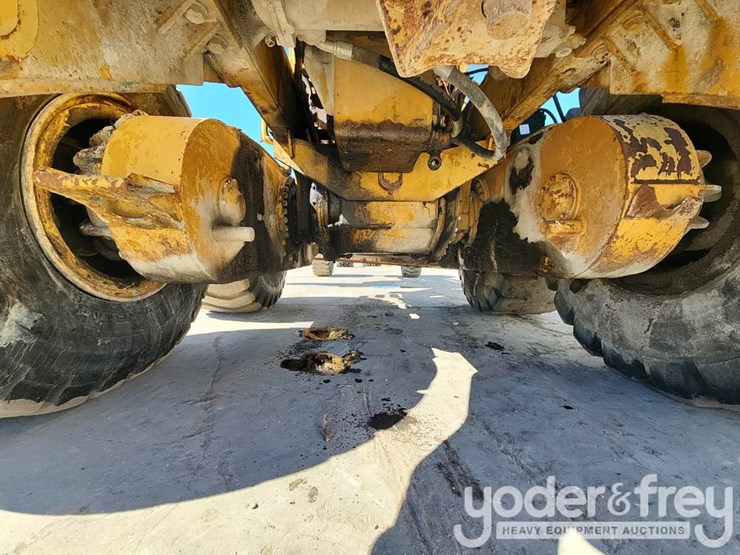 caterpillar-16g-image-8