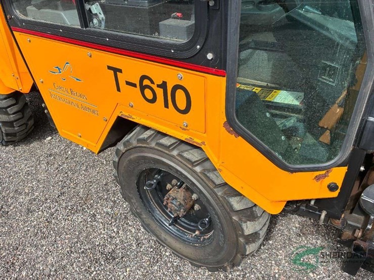 2014-trackless-model-mt6-with-numerous-like-new-attachments-image-21