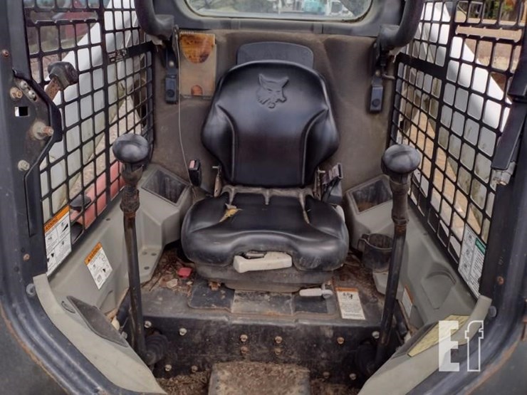 2012-bobcat-s650-image-11