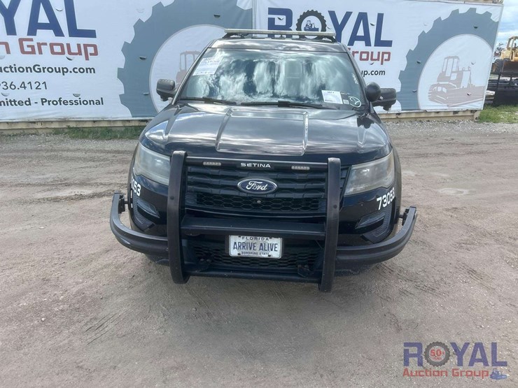 2017-ford-explorer-image-21