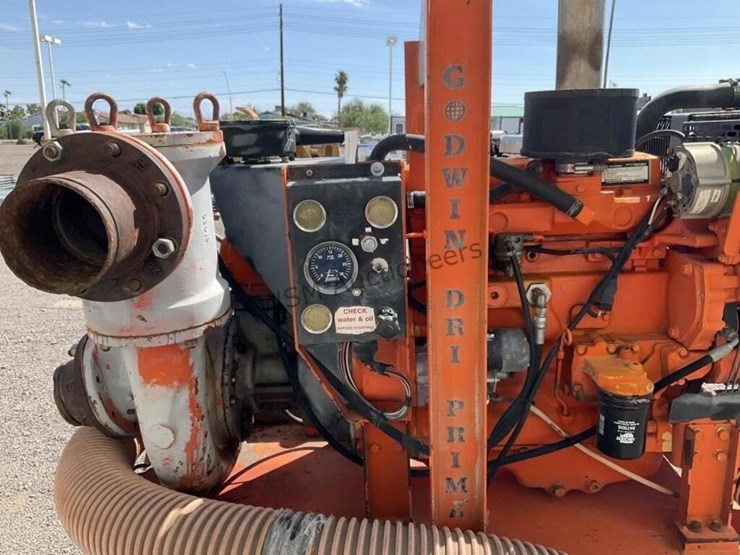 godwin-dri-prime-towable-concrete-pump-image-10