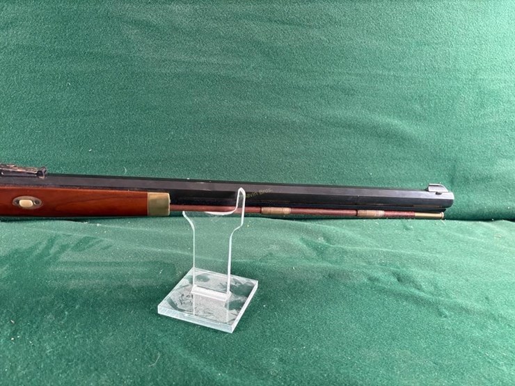 cabela's-50cal-black-powder-rifle-image-4