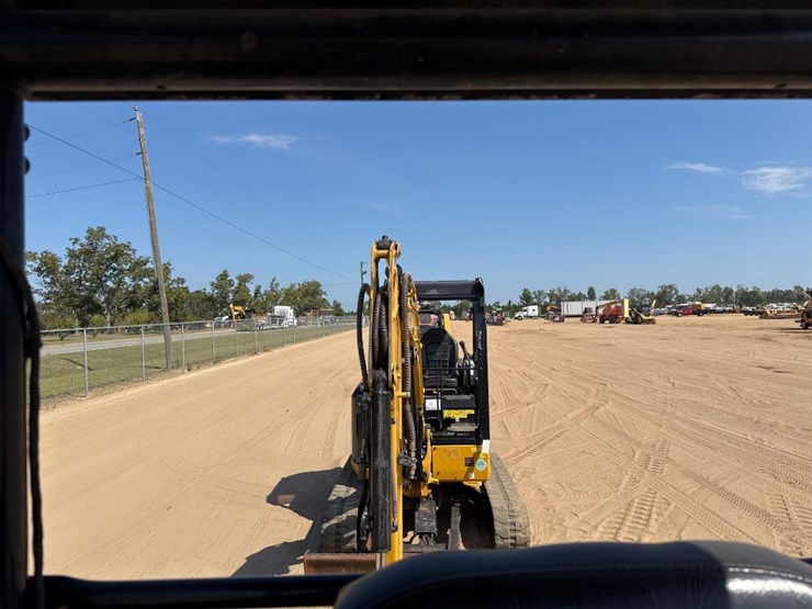 2018-caterpillar-303.5e2-cr-image-35