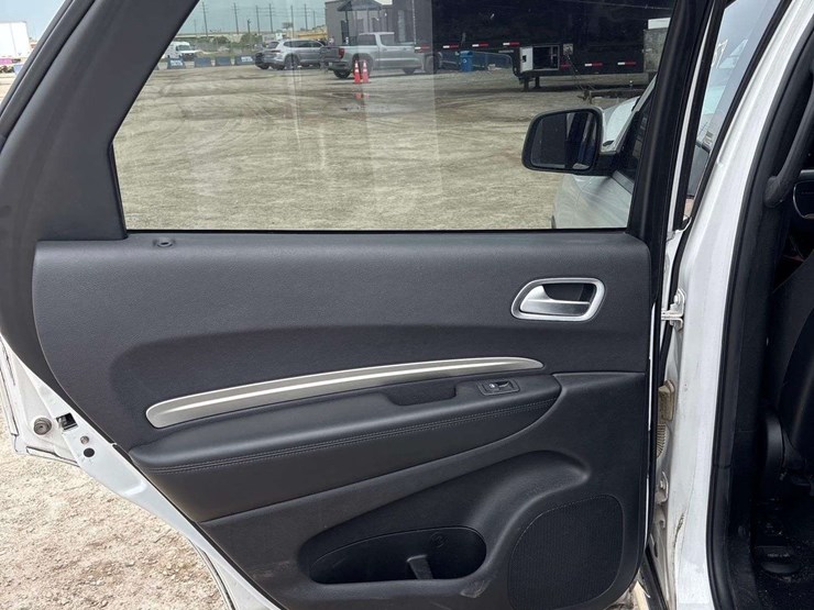 2019-dodge-durango-image-17