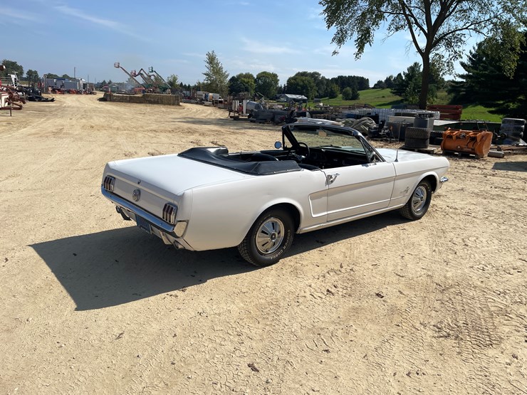 #7017-•-1966-ford-mustang-convertible-(downing,-wi)-(has-wi-title)-image-5