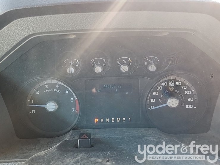 2013-ford-f250-image-26