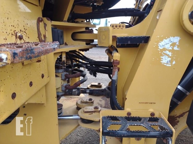 2020-caterpillar-930m-image-24