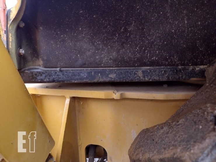 2000-caterpillar-416c-image-22