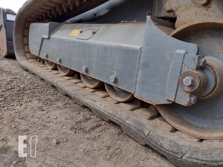 2019-takeuchi-tl8-image-30