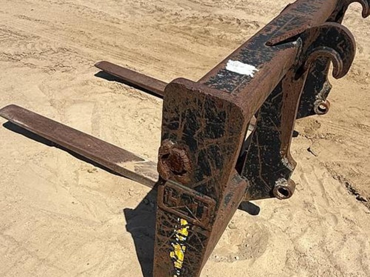 cat-125-2600:-forks-for-938h-wheel-loader-image-2