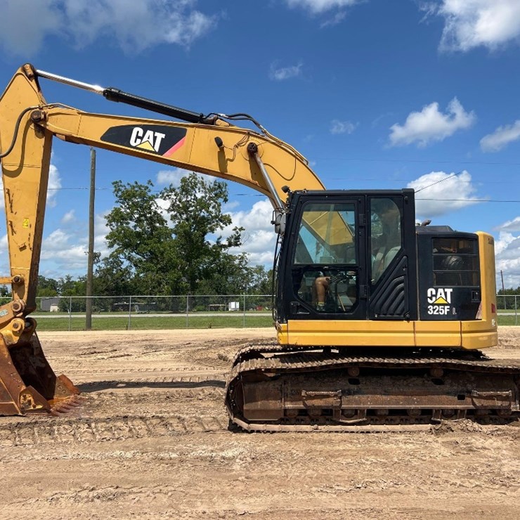 2016 CATERPILLAR 325FL